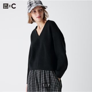 ユニクロ(UNIQLO)のユニクロ　UNIQLO :C Vネックショートセーター　サイズＬ(ニット/セーター)