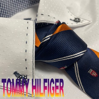 TOMMY HILFIGER - トミーヒルフィガー　ネクタイ【美品】ストライプ柄　ロゴ　光沢　やや厚手