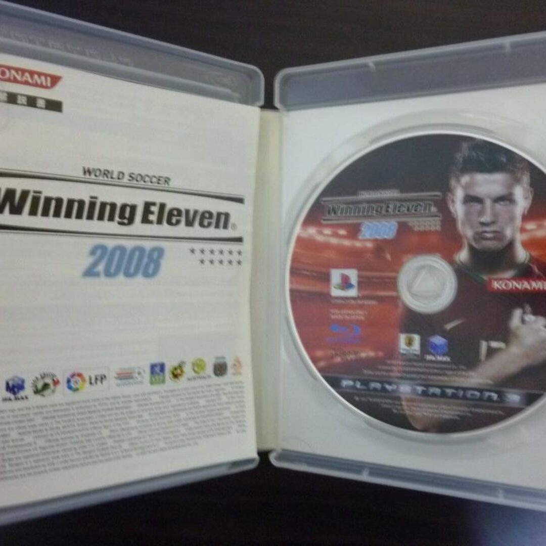 PlayStation3(プレイステーション3)のレトロ！ WORLD SOCCER Winning Eleven 2008! エンタメ/ホビーのゲームソフト/ゲーム機本体(携帯用ゲームソフト)の商品写真