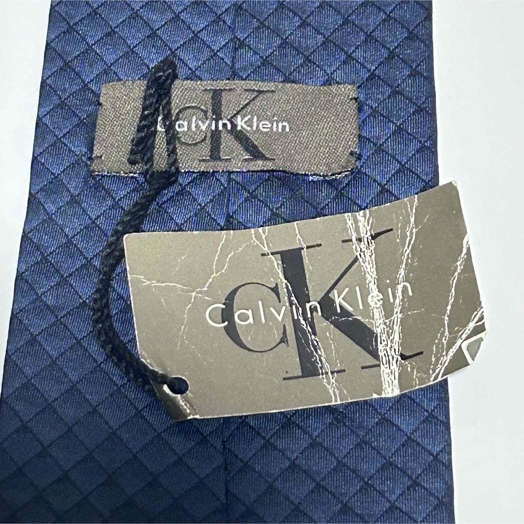 Calvin Klein(カルバンクライン)の新品✨Calvin Klein カルバンクライン ネクタイ 入社式　ビジネス　紺 メンズのファッション小物(ネクタイ)の商品写真