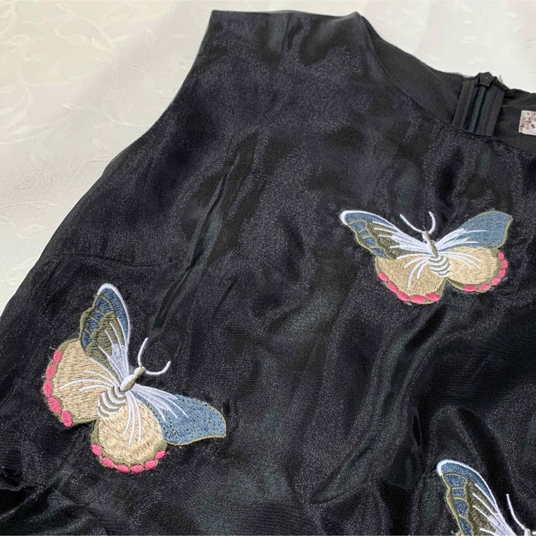 【未使用】バタフライ 刺繍  ワンピース ブラック ノースリーブ　ドレス レディースのワンピース(ひざ丈ワンピース)の商品写真