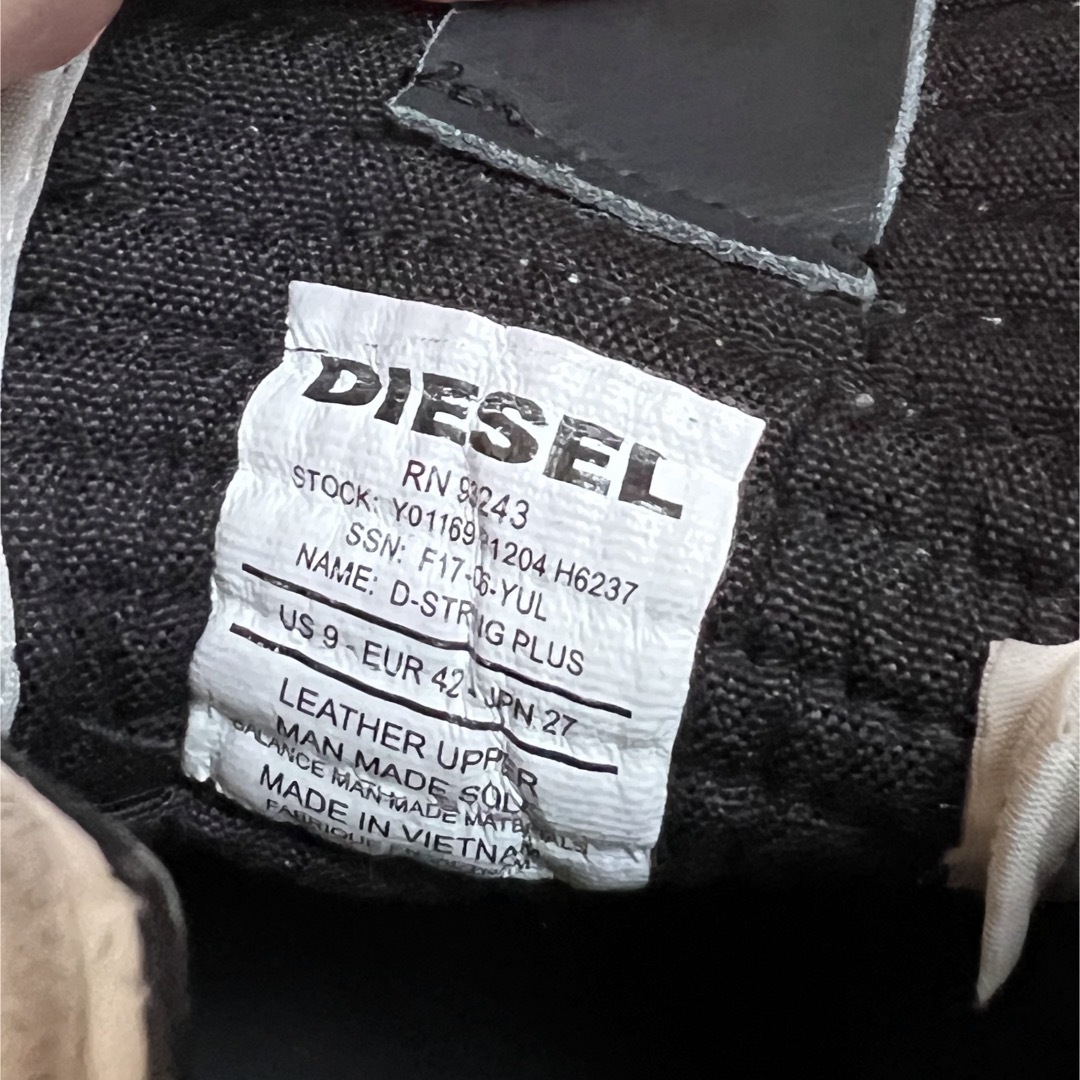 DIESEL(ディーゼル)のディーゼル　メンズ　ホワイトブーツ　27センチ メンズの靴/シューズ(ブーツ)の商品写真