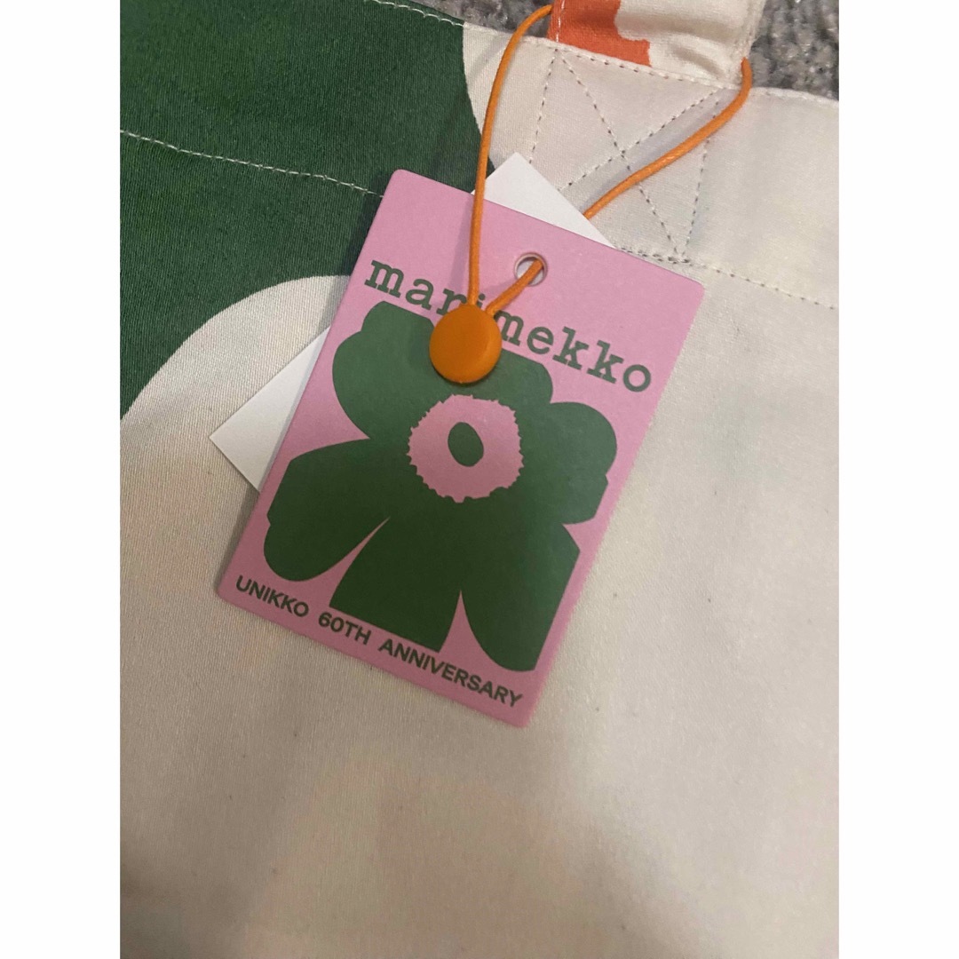 marimekko(マリメッコ)の【新品未使用】marimekko 60周年　トートバッグ　ウニッコ　グリーン レディースのバッグ(トートバッグ)の商品写真