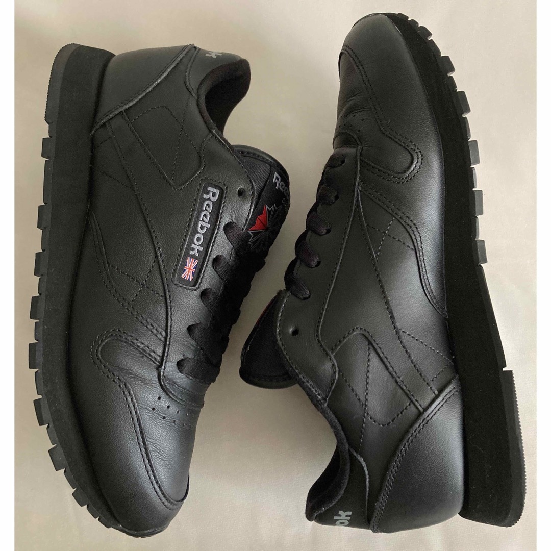 Reebok CLASSIC(リーボッククラシック)の【美品】限定リーボックCL LEATHERオールブラック レディースの靴/シューズ(スニーカー)の商品写真