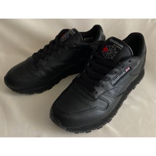 リーボッククラシック(Reebok CLASSIC)の【美品】限定リーボックCL LEATHERオールブラック(スニーカー)