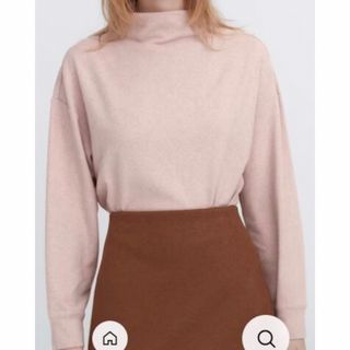 ユニクロ(UNIQLO)のソフトニットフリースモックネックT（長袖） ピンク　Sサイズ(ニット/セーター)