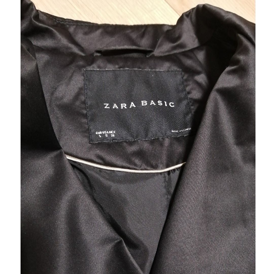 ZARA(ザラ)のZARA BASIC ザラ トレンチコート ブラック ウェストりぼん ベルテッド レディースのジャケット/アウター(トレンチコート)の商品写真