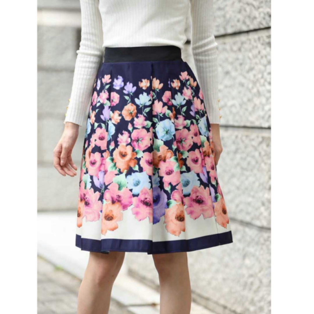 tocco(トッコ)の週末限定価格　トッコ　花柄スカート　フラワープリントスカート レディースのスカート(ひざ丈スカート)の商品写真