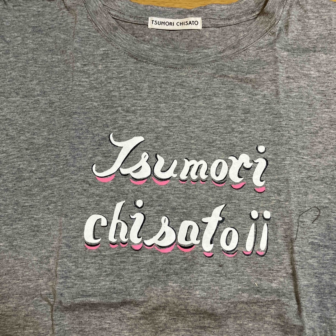 TSUMORI CHISATO(ツモリチサト)のツモリチサト　綿100％プリントTシャツ　グレー　未着用 レディースのトップス(Tシャツ(半袖/袖なし))の商品写真