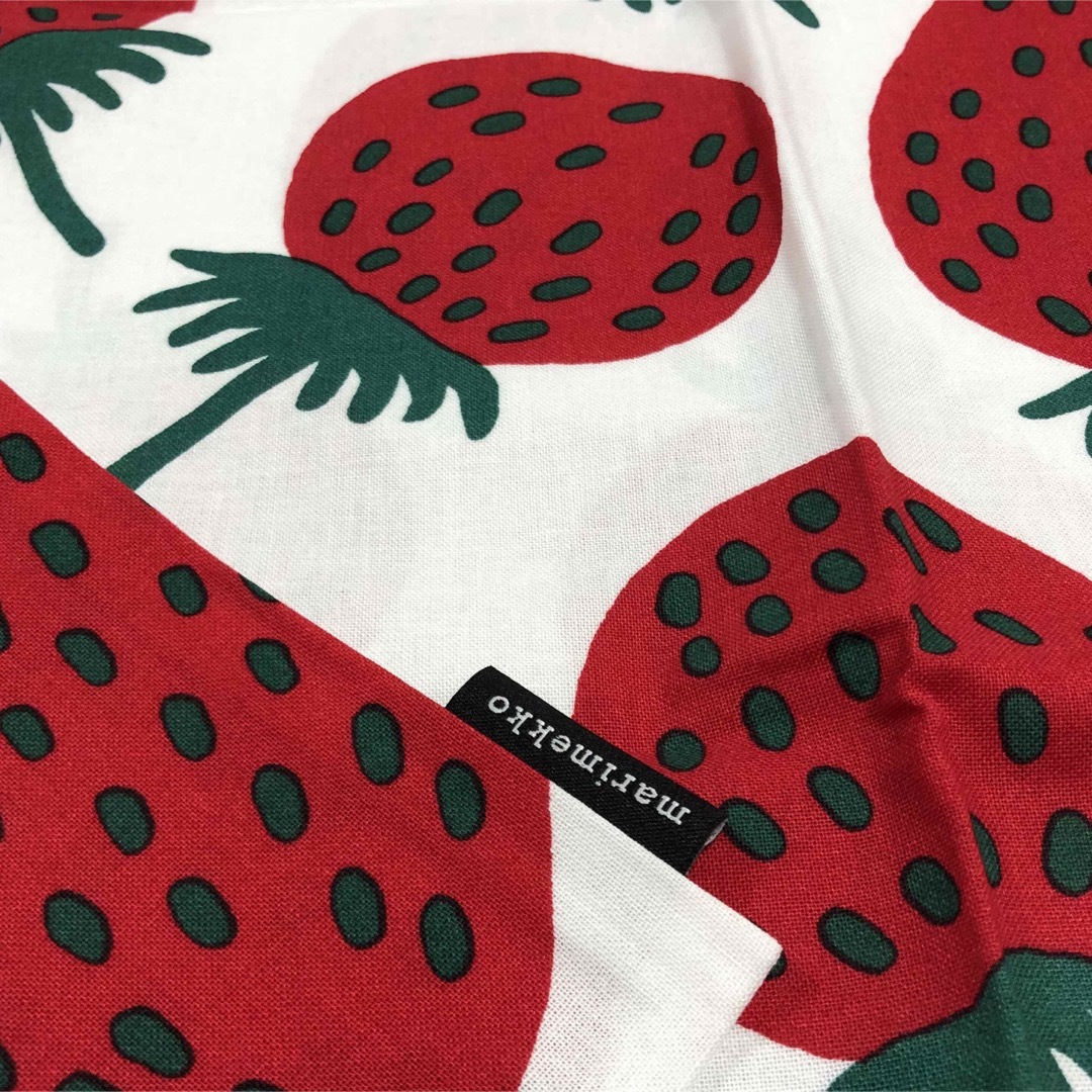 marimekko - マリメッコ【marimekko】マンシッカ・イチゴ marimekko - マリメッコ【marimekko】マンシッカ・イチゴ