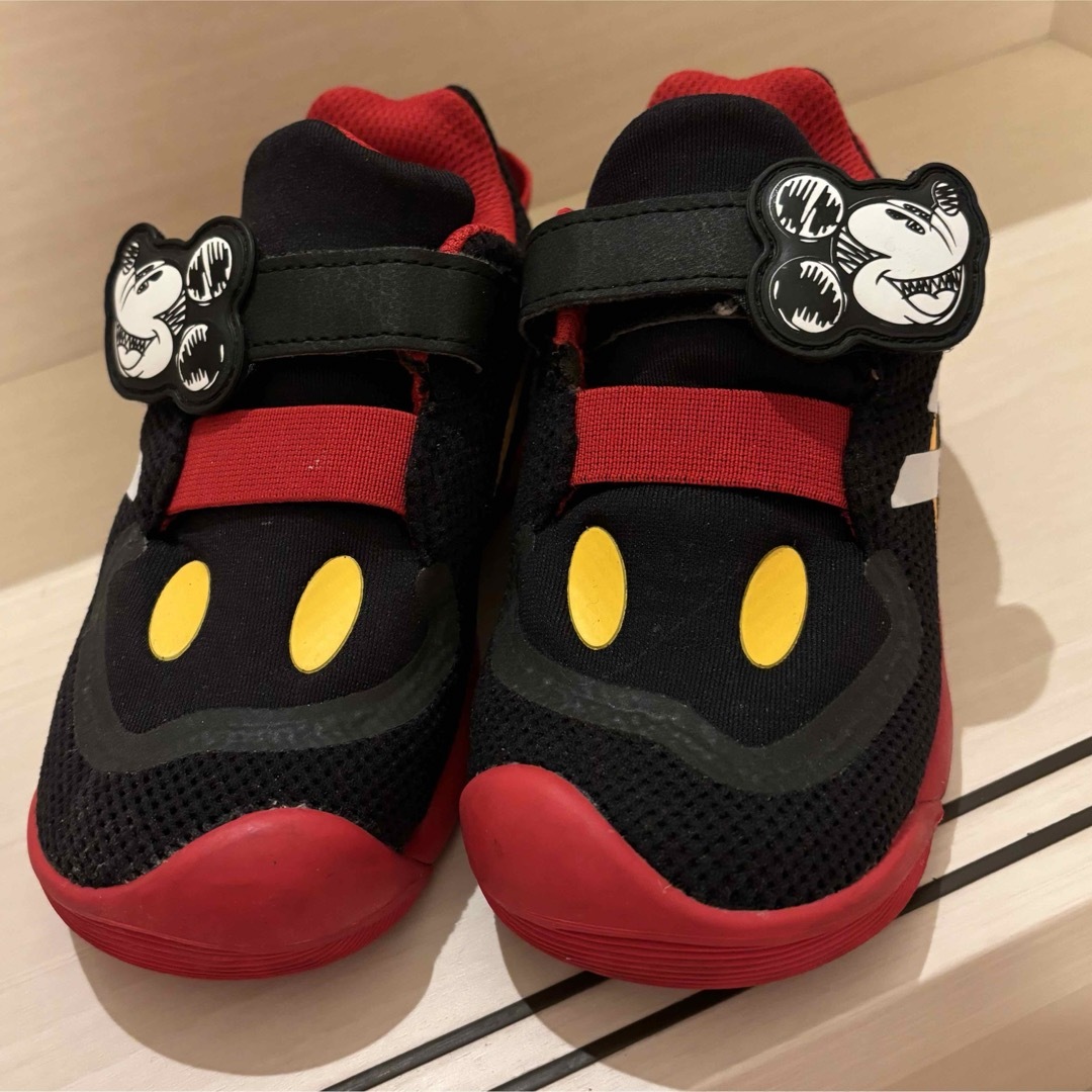 adidas(アディダス)のadidas Disney キッズスニーカー キッズ/ベビー/マタニティのキッズ靴/シューズ(15cm~)(スニーカー)の商品写真