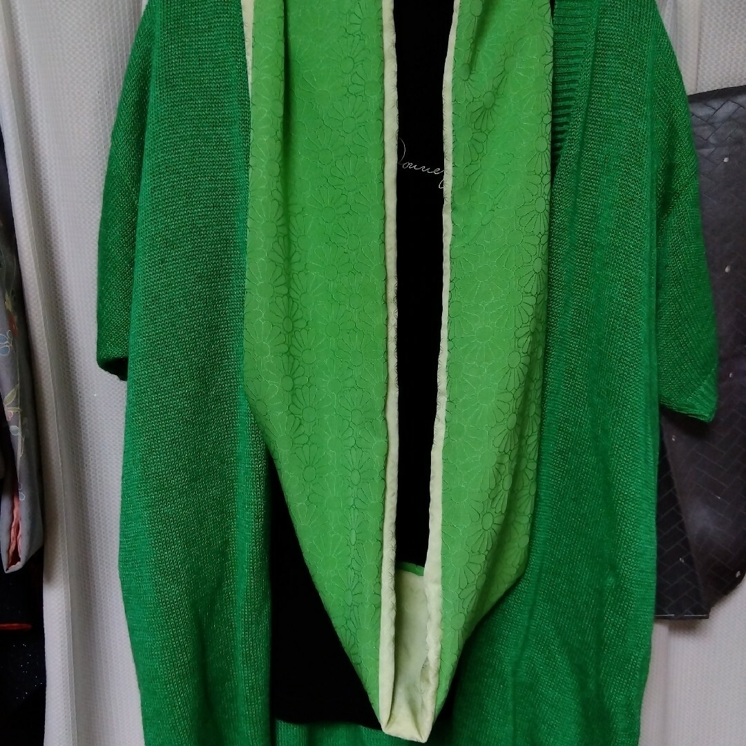 （シルク100％）正絹訪問着のリメイク　スヌード　緑×うぐいす色 レディースのファッション小物(スヌード)の商品写真