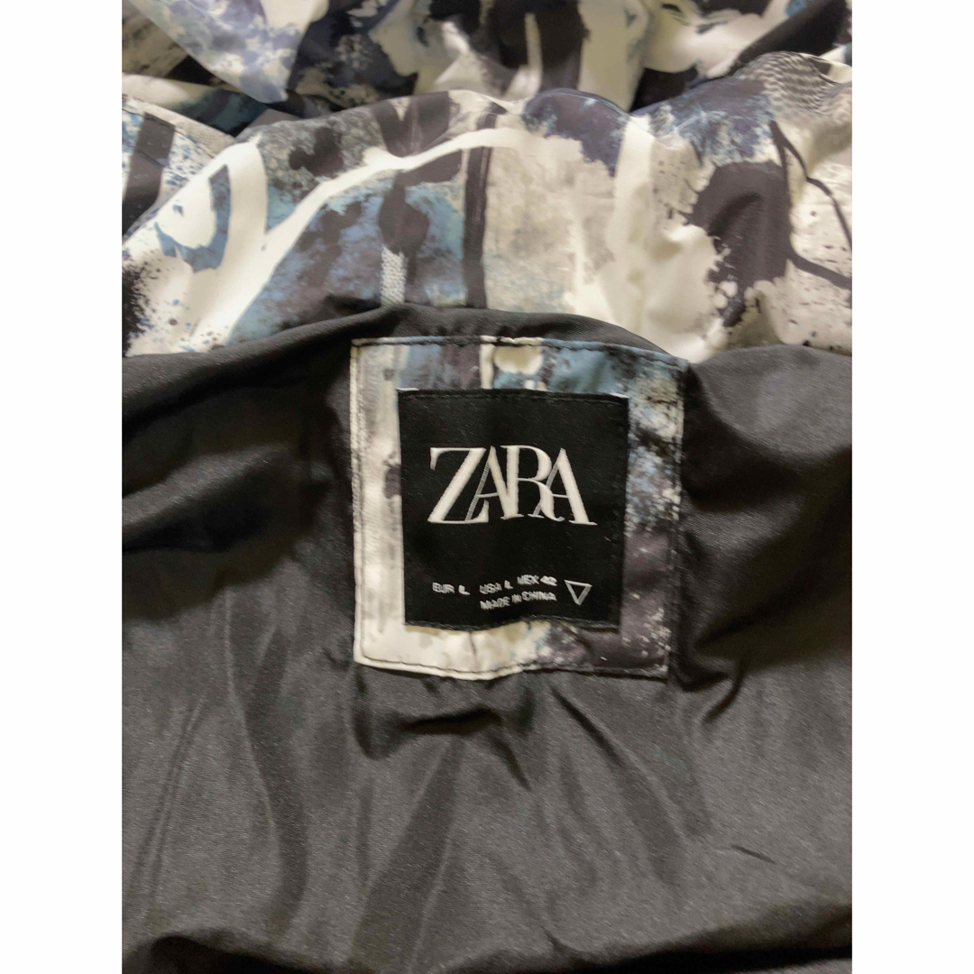 ZARA(ザラ)の<極美品>ZARA ダウンジャケット　メンズ アウター　アブストラクト メンズのジャケット/アウター(ダウンジャケット)の商品写真