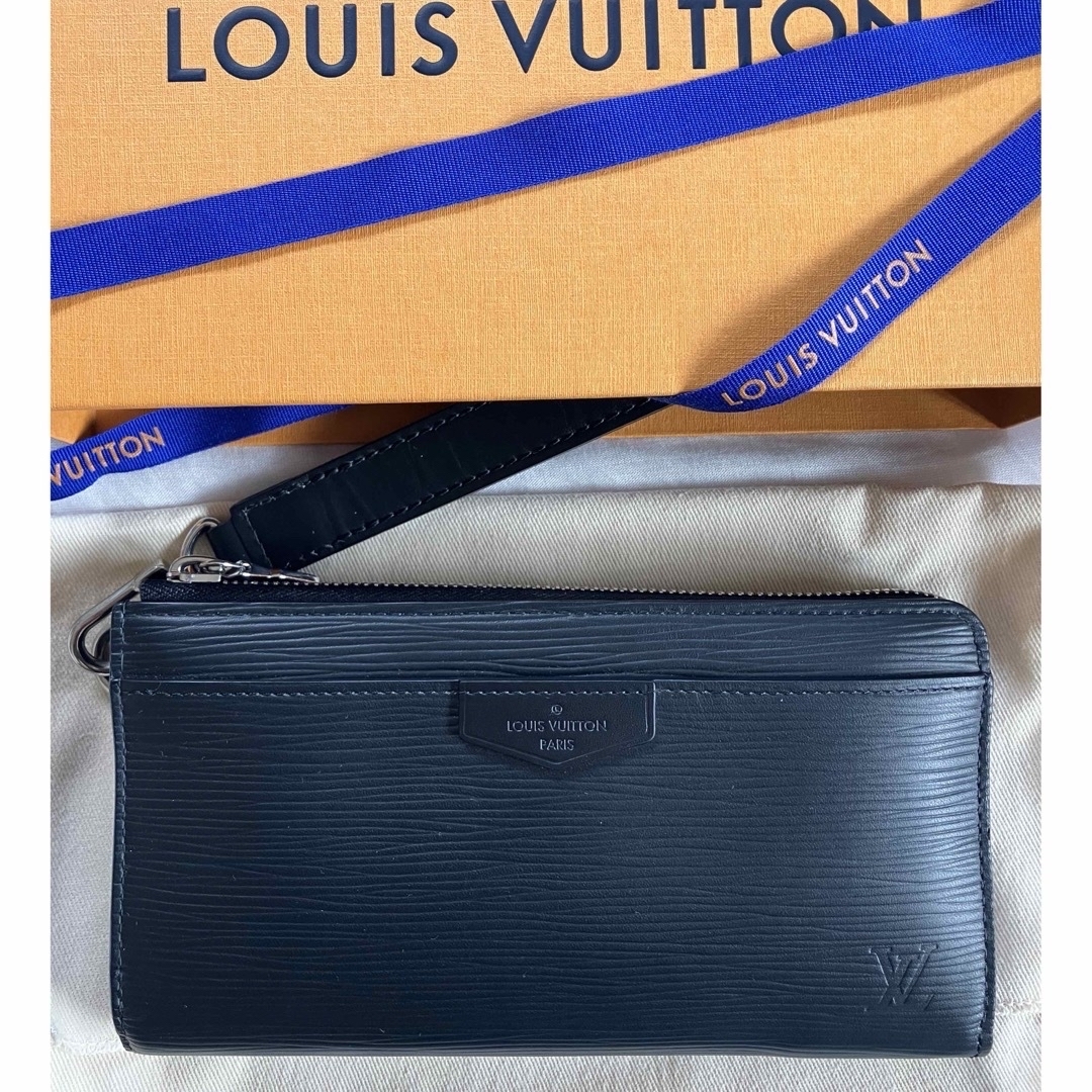 LOUIS VUITTON(ルイヴィトン)の極美品 LOUIS VUITTON 財布 ジッピードラゴンヌ エピ レザー 箱付 メンズのファッション小物(長財布)の商品写真