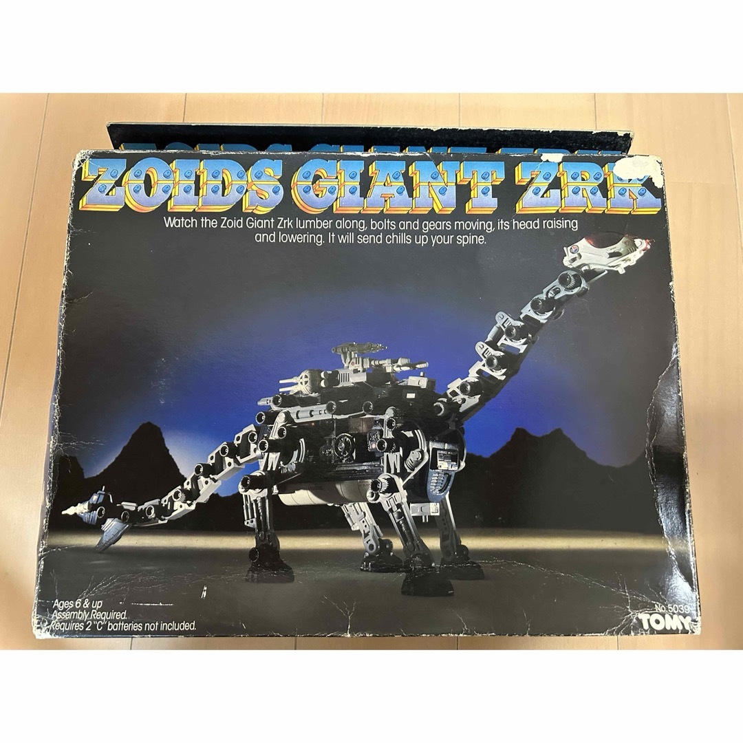 TOMMY(トミー)の未開封　ゾイド　ビガザウロ　海外版　ZOIDS GIANT ZRK　１９８３年製 エンタメ/ホビーのおもちゃ/ぬいぐるみ(模型/プラモデル)の商品写真