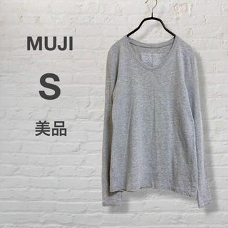 ムジルシリョウヒン(MUJI (無印良品))の美品　MUJI 無印良品　VネックTシャツ　カットソー　グレー　S シンプル(Tシャツ(長袖/七分))