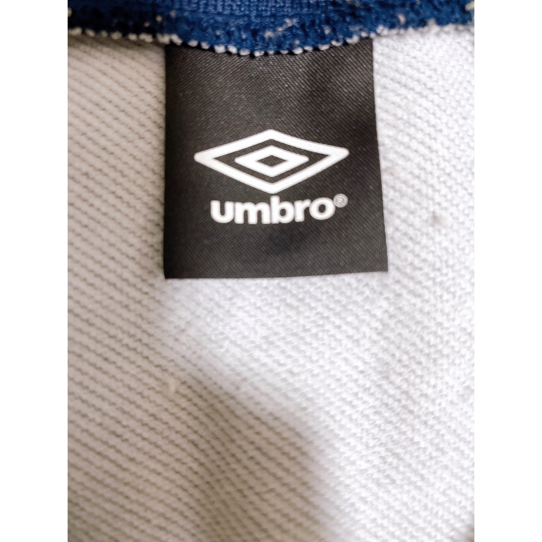 UMBRO(アンブロ)のumbro イングランド代表　ジップスウェット スポーツ/アウトドアのサッカー/フットサル(ウェア)の商品写真