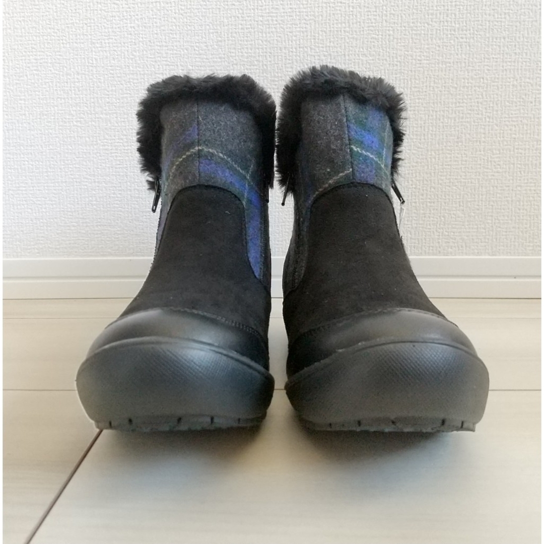 （727）ELLE SPORT ブラック×ブルーチェック ショートブーツシューズ レディースの靴/シューズ(ブーツ)の商品写真