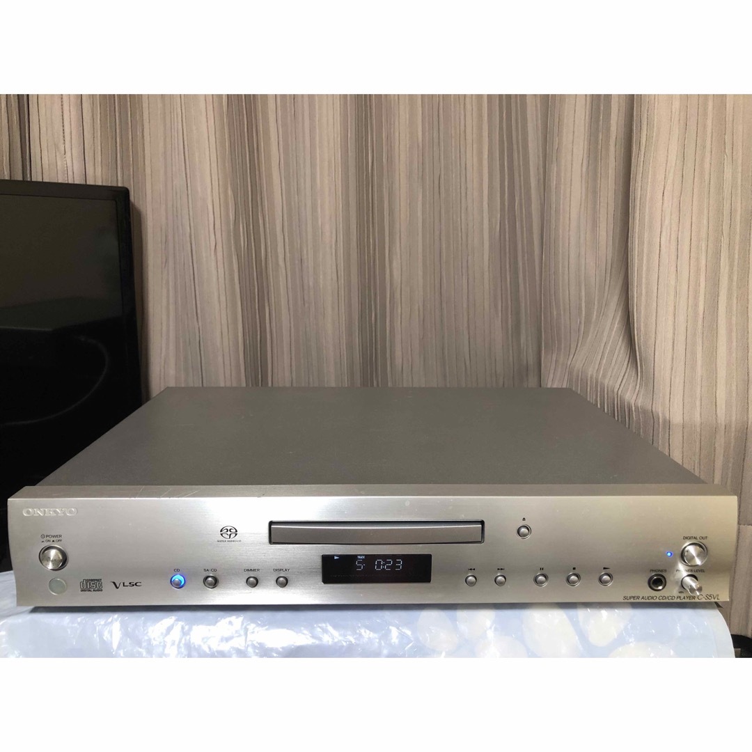 ONKYO(オンキヨー)の【完動品】ONKYO C-S5VL(S)　SACDプレーヤー　リモコン／取説書付 スマホ/家電/カメラのオーディオ機器(ポータブルプレーヤー)の商品写真