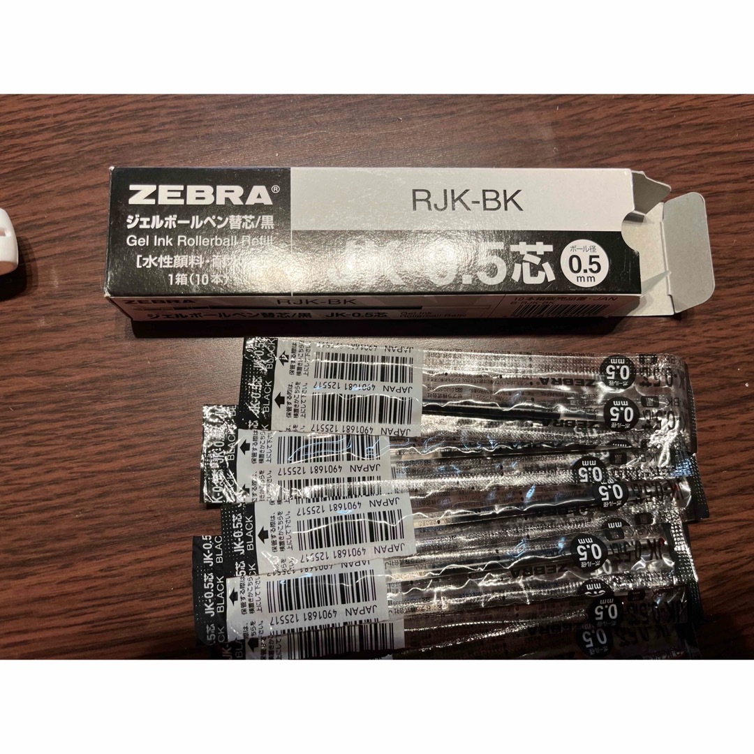 ZEBRA(ゼブラ)のジェルボールペン　替え芯6本 インテリア/住まい/日用品の文房具(ペン/マーカー)の商品写真