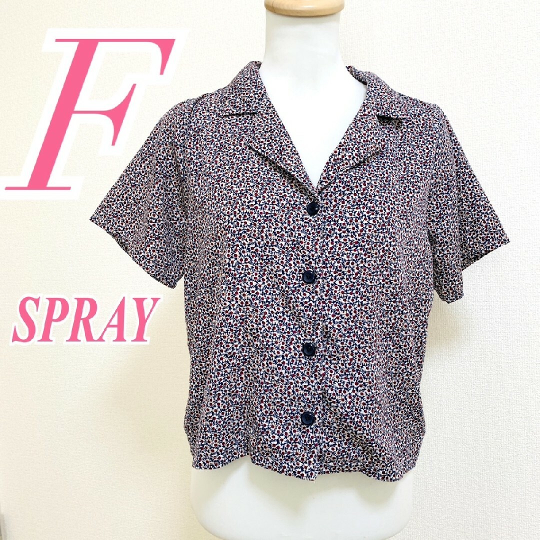 SpRay(スプレイ)のスプレイ Ｆ 半袖シャツ 花柄 カジュアルコーデ ネイビー レッド ベージュ レディースのトップス(シャツ/ブラウス(半袖/袖なし))の商品写真