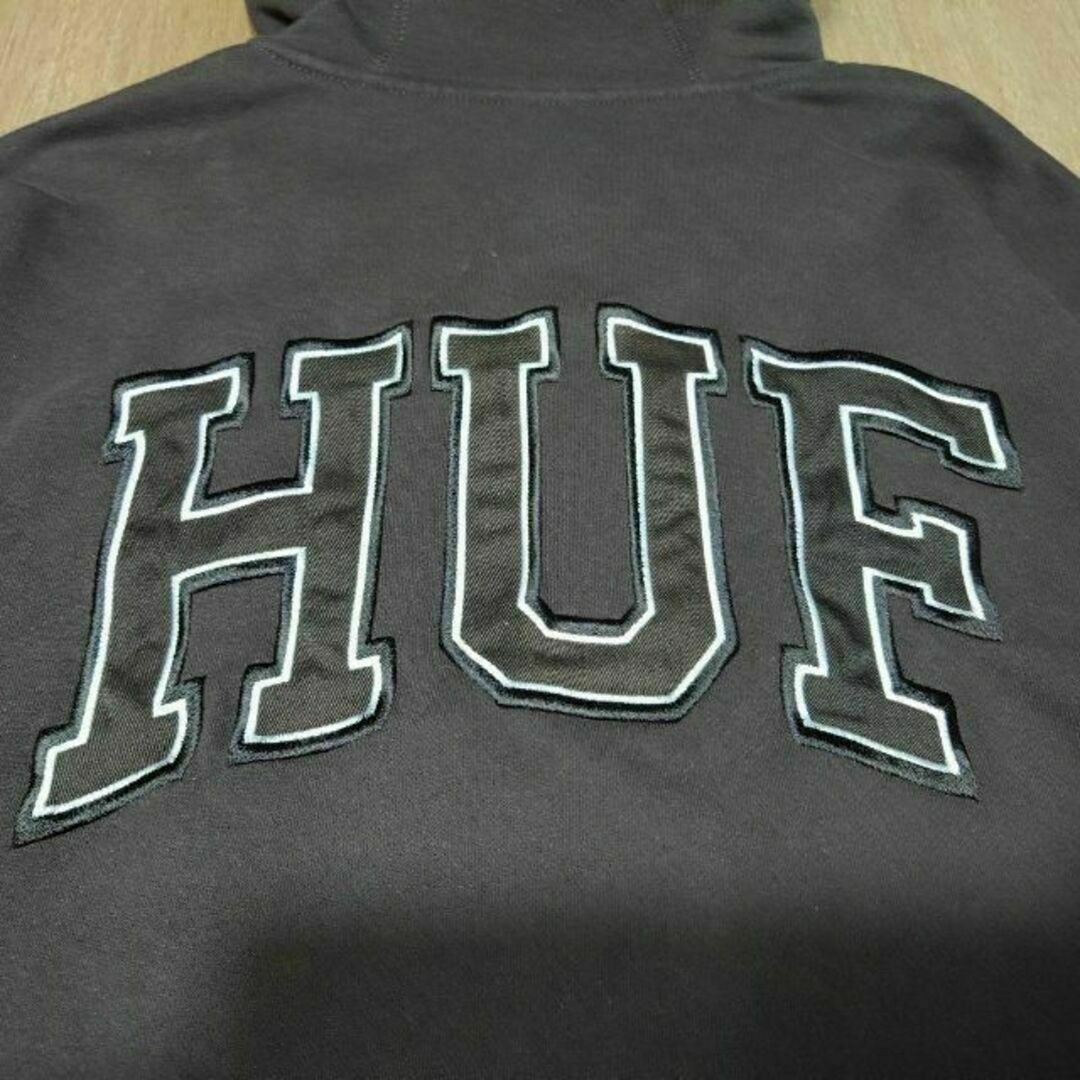 HUF　ビッグロゴ刺繍　フルジップ　スウェットパーカー　ハフ　ブラウン　オレンジ メンズのトップス(パーカー)の商品写真