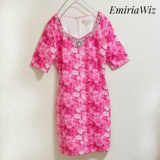 エミリアウィズ(EmiriaWiz)のエミリアウィズ【新品】ワンピース　ピンク　花柄　華やか　花柄　M(ひざ丈ワンピース)