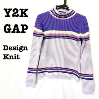 ギャップ(GAP)の美品【 GAP ギャップ 】 マルチボーダーニット　ハイネックニット レトロ(ニット/セーター)