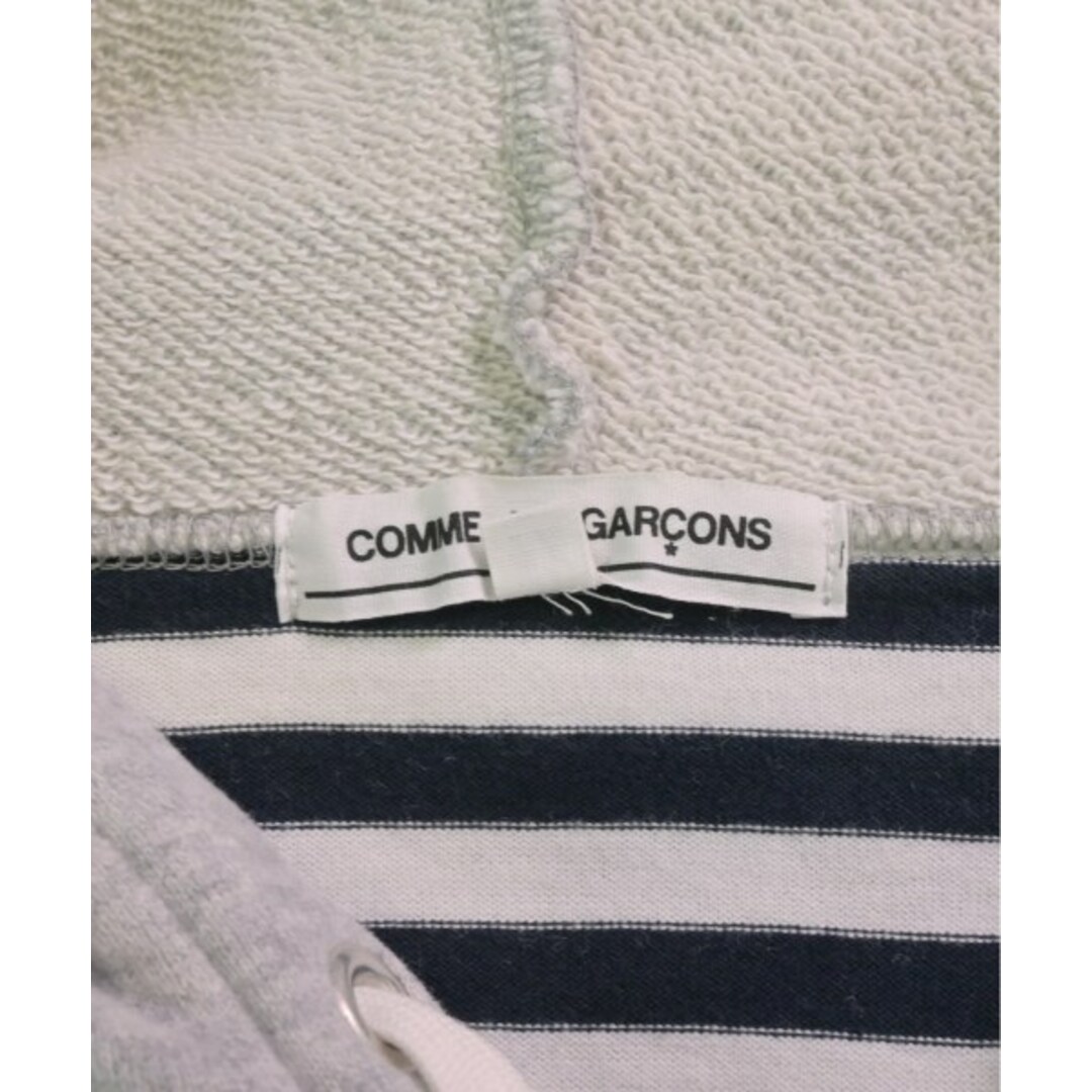 COMME des GARCONS(コムデギャルソン)のCOMME des GARCONS パーカー M グレーx紺x白 【古着】【中古】 レディースのトップス(パーカー)の商品写真