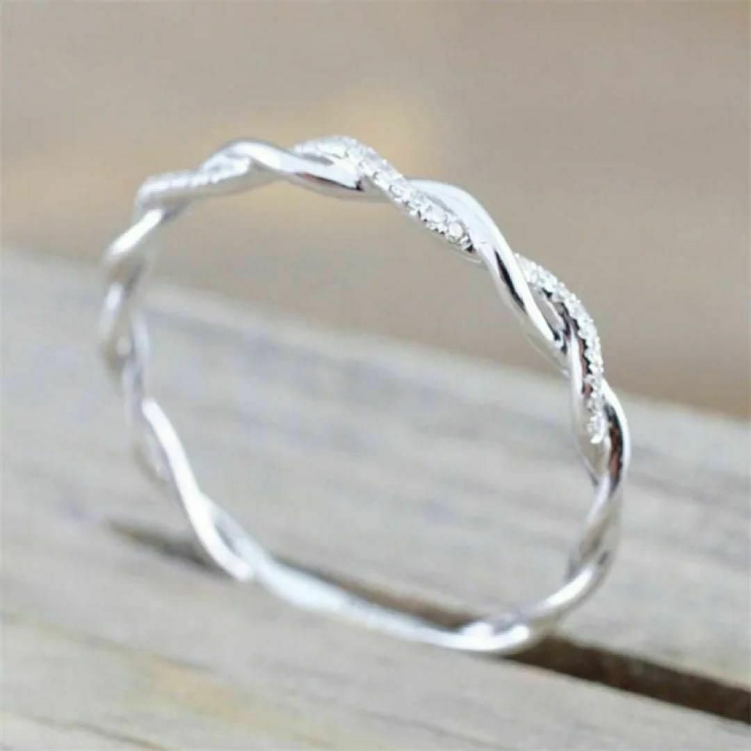 レディースリング　シルバー　シンプル　細い　ツイスト　華奢　韓国　新品 レディースのアクセサリー(リング(指輪))の商品写真