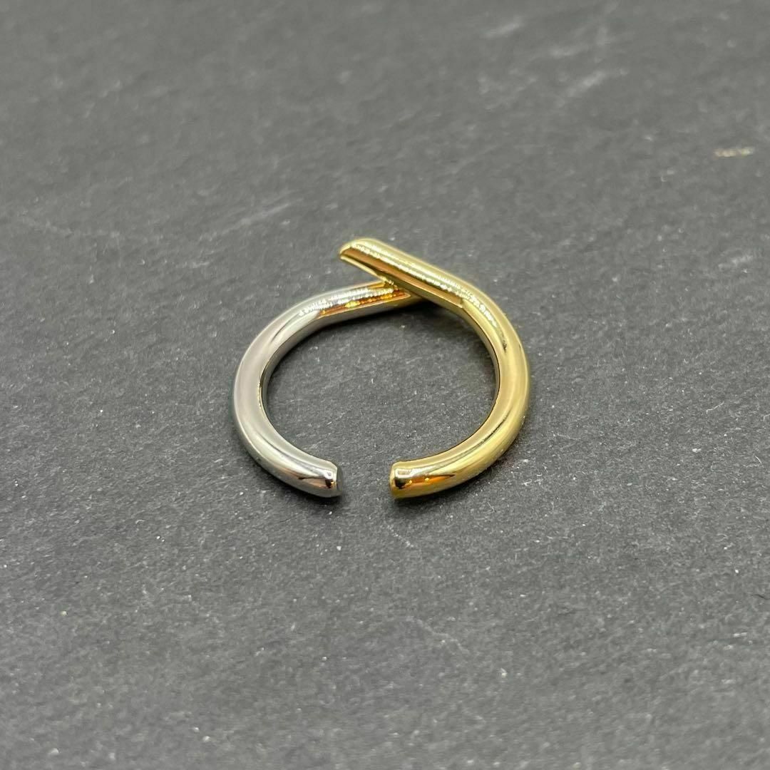 ツートンリング　レディース　指輪　ゴールド×シルバー　シンプル　細め　オシャレ レディースのアクセサリー(リング(指輪))の商品写真
