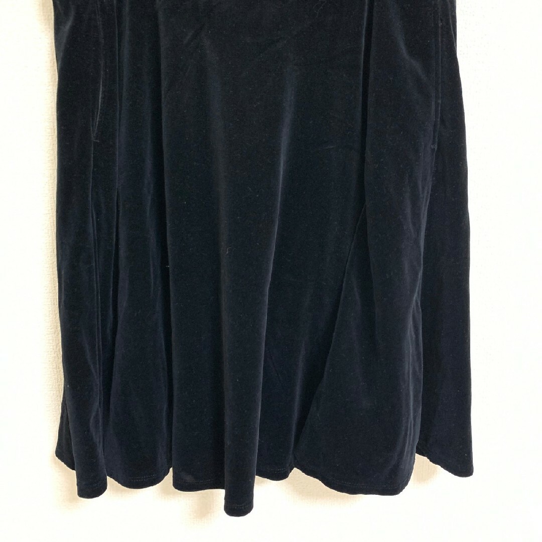 SLY(スライ)のスライ　フレアスカート　F　ブラック　ベロア　きれいめ　ひざ丈　綿　ポリ レディースのスカート(ひざ丈スカート)の商品写真