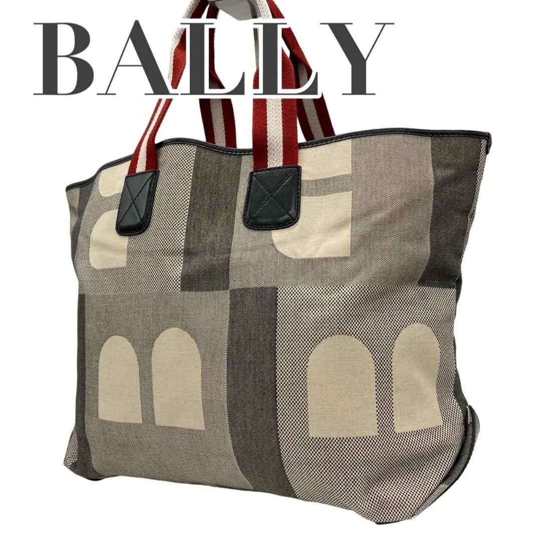 Bally(バリー)の美品　BALLY バリー　s36 キャンバス　トートバッグ　ロゴ　 Bモチーフ レディースのバッグ(トートバッグ)の商品写真
