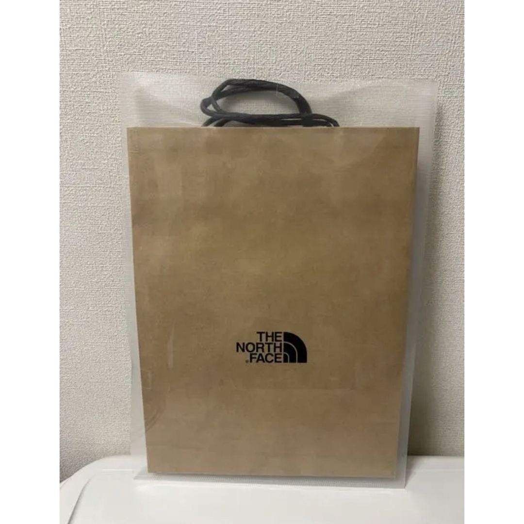 THE NORTH FACE(ザノースフェイス)の（急ぎの場合は＋100円）ショップ袋 紙袋 ノースフェイス ショッパー　リボン レディースのバッグ(ショップ袋)の商品写真