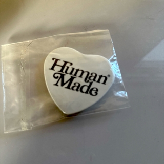 human made 缶バッジ