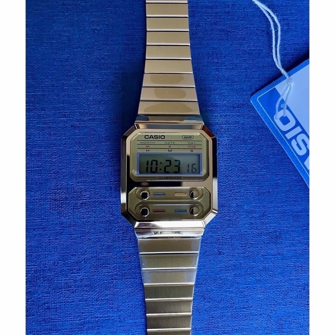 CASIO(カシオ)のカシオ デジタル腕時計　新品　ステンレススチールゴールド　希少並行輸入モデル メンズの時計(腕時計(デジタル))の商品写真