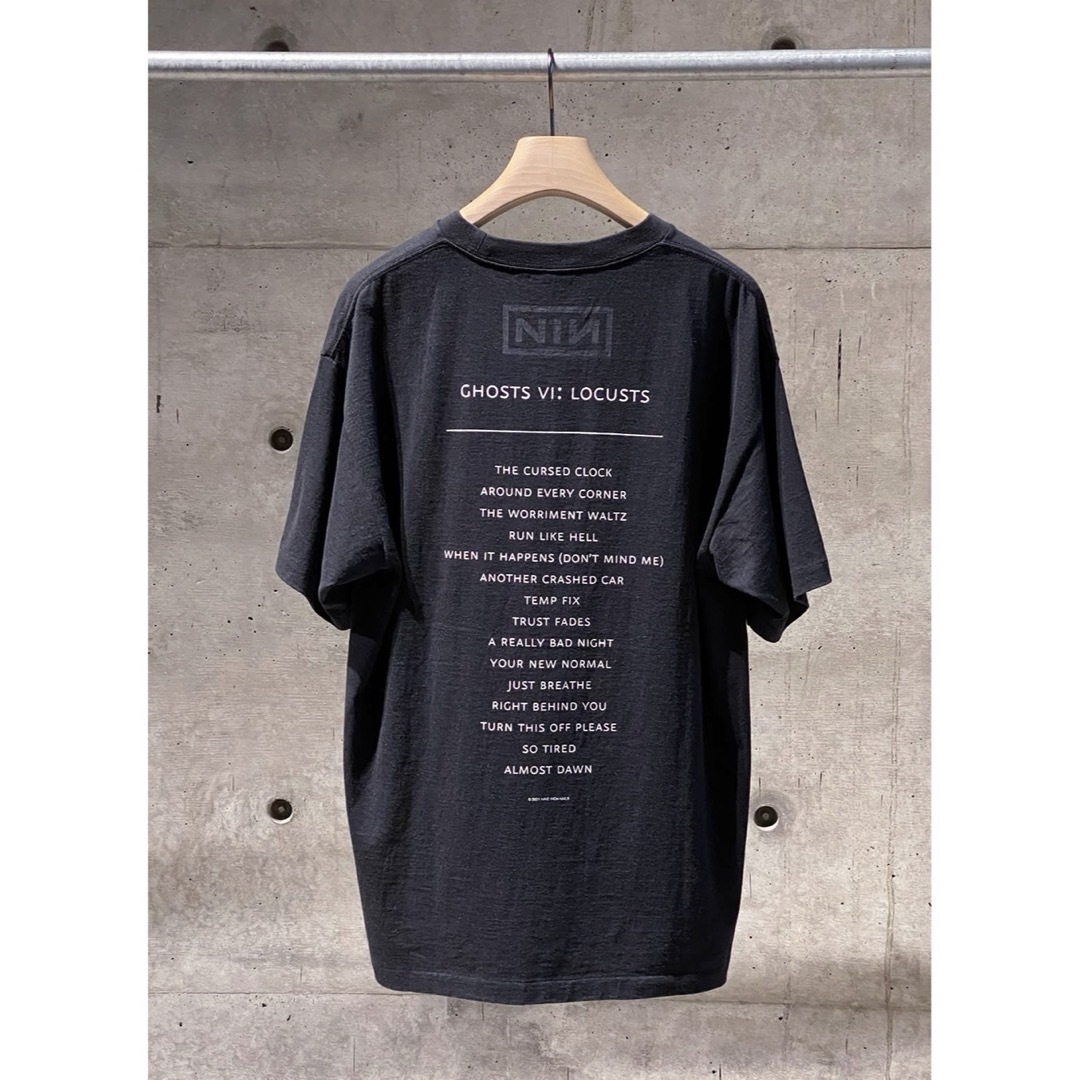 COMOLI(コモリ)のNINE INCH NAILS × COMOLI S/S T-SHIRT メンズのトップス(Tシャツ/カットソー(半袖/袖なし))の商品写真