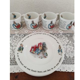 ピーターラビット(PETER RABBIT（TM）)の旧刻印ピーターラビットビーカーマグカップ4客、皿4枚セット(食器)