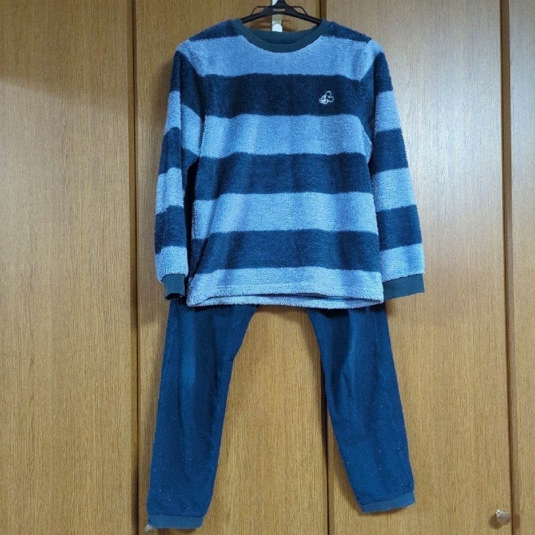 UNIQLO(ユニクロ)のピピ様専用　UNIQLO　フリースパジャマ　150cm キッズ/ベビー/マタニティのキッズ服男の子用(90cm~)(パジャマ)の商品写真