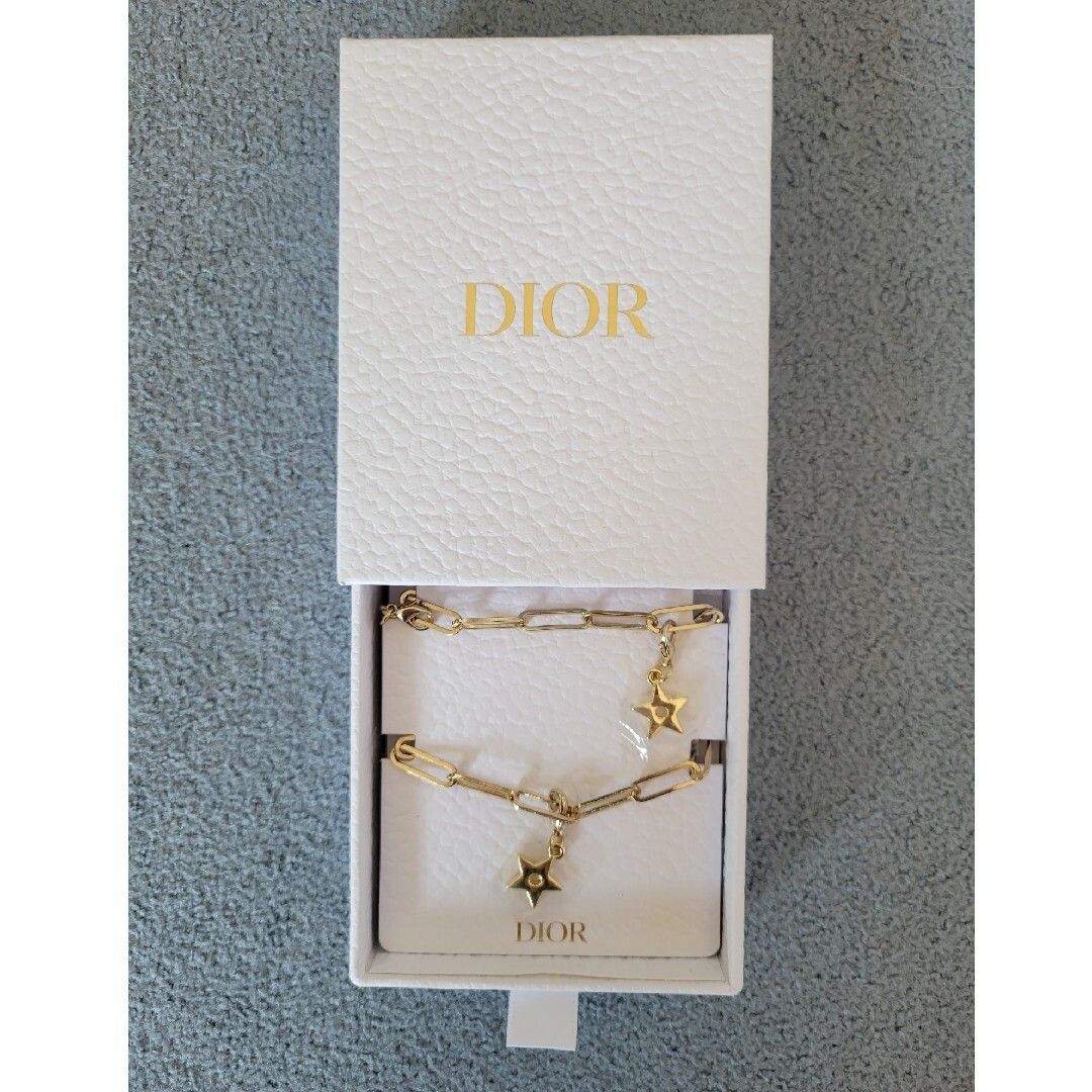 Dior(ディオール)のDior チャーム　ノベルティー レディースのアクセサリー(チャーム)の商品写真