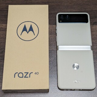 モトローラ(Motorola)のmotorola razr 40 8GB/256GB SIMフリー(スマートフォン本体)
