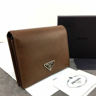 プラダ(PRADA)の未使用品 PRADA 二つ折り財布 M668A CACAO 54(折り財布)