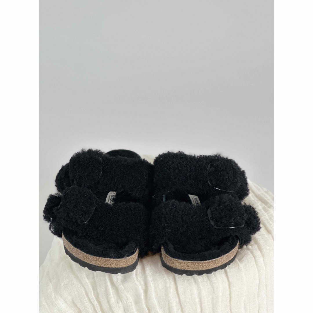 BIRKENSTOCK(ビルケンシュトック)のビルケン　サンダル　Teddy　ボア　 レディースの靴/シューズ(サンダル)の商品写真