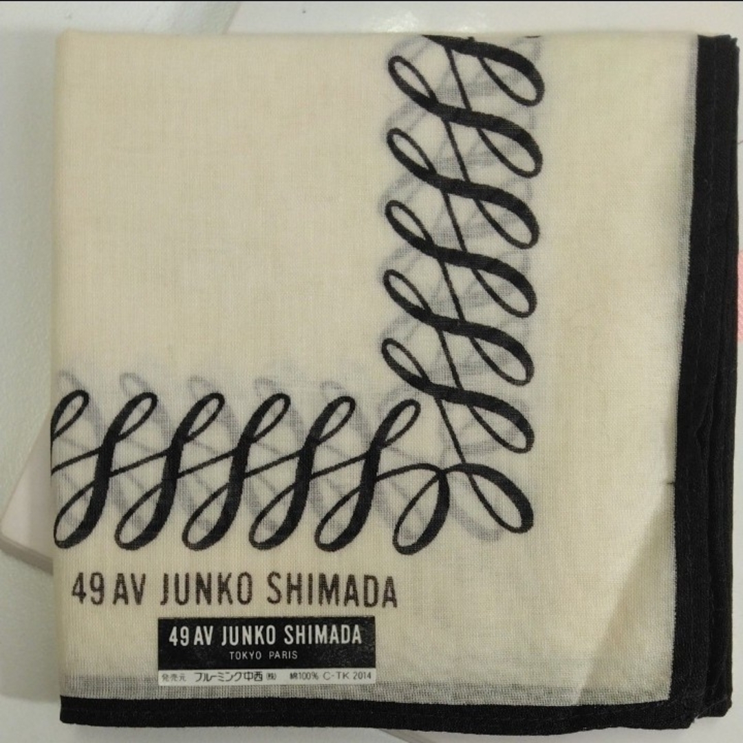 JUNKO SHIMADA(ジュンコシマダ)の【未使用・開封済み】49AV JUNKO SHIMADA ハンカチ40×40cｍ レディースのファッション小物(ハンカチ)の商品写真