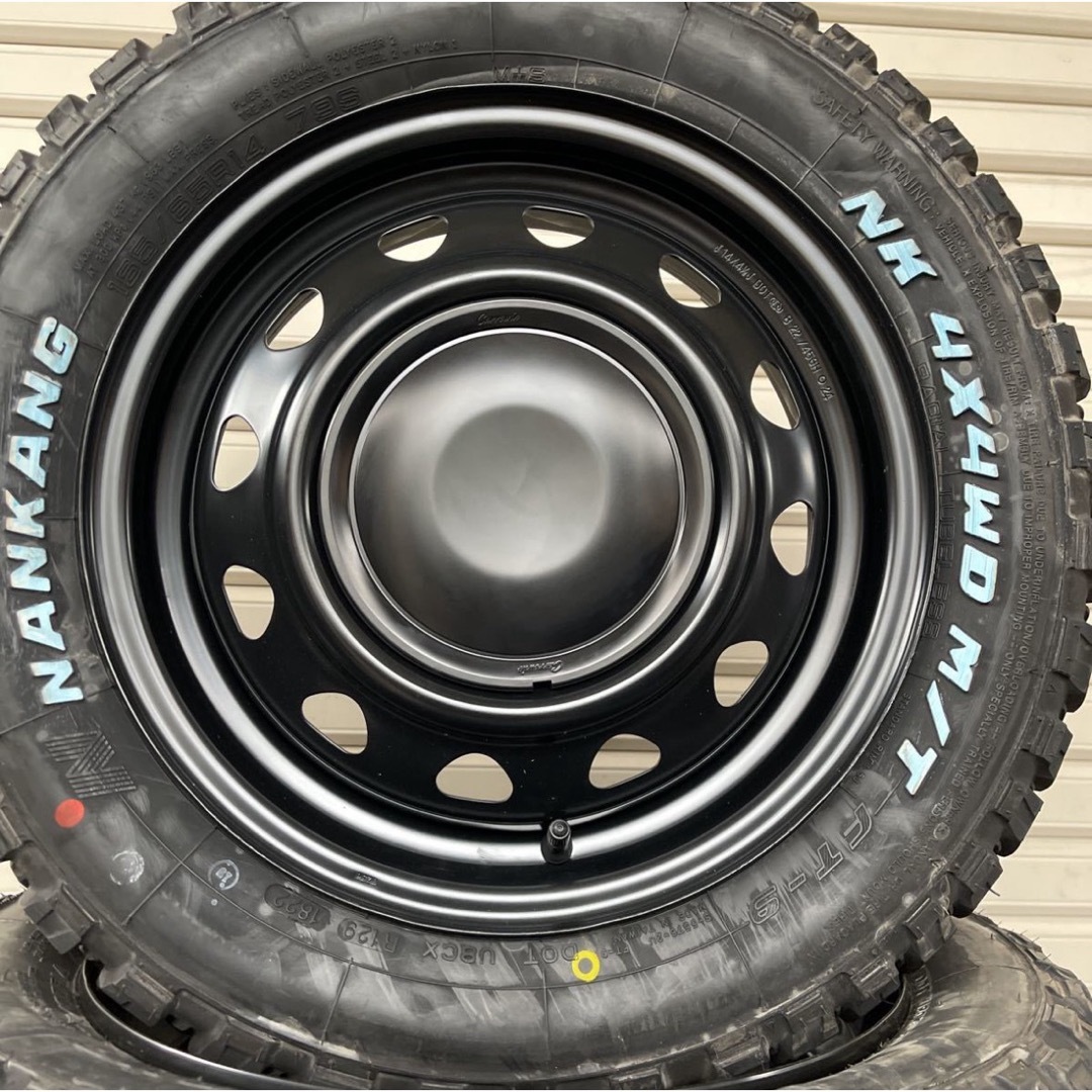 ナンカン(ナンカン)の《ネオキャロ》ナンカンFT-9 ゴツゴツ◆165/65R14◆ホワイトレター 自動車/バイクの自動車(タイヤ・ホイールセット)の商品写真