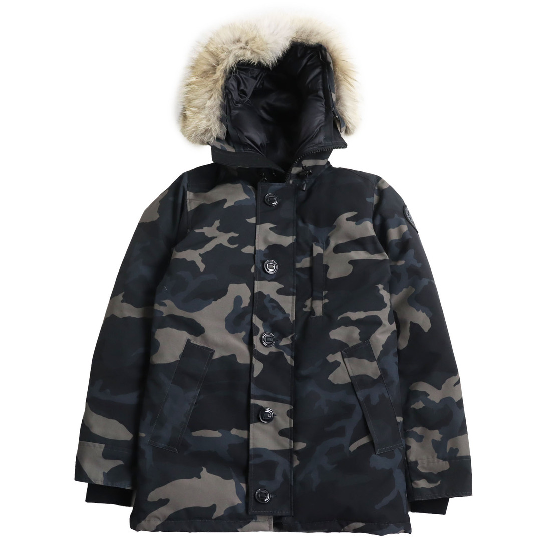 CANADA GOOSE(カナダグース)の美品 CANADA GOOSE カナダグース 3426MB CHATEAU PARKA ブラックレーベル コヨーテファー ロゴワッペン付 カモフラ フーデッド ダウンジャケット ブラック系 S～M相当 カナダ製 正規品 メンズ メンズのジャケット/アウター(ダウンジャケット)の商品写真