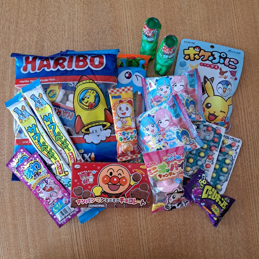 お菓子詰め合わせ 食品/飲料/酒の食品(菓子/デザート)の商品写真