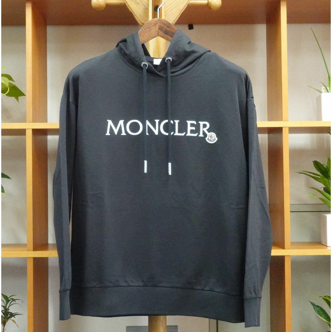 MONCLER(モンクレール)のMONCLER モンクレール ★ パーカー サイズM メンズのジャケット/アウター(マウンテンパーカー)の商品写真