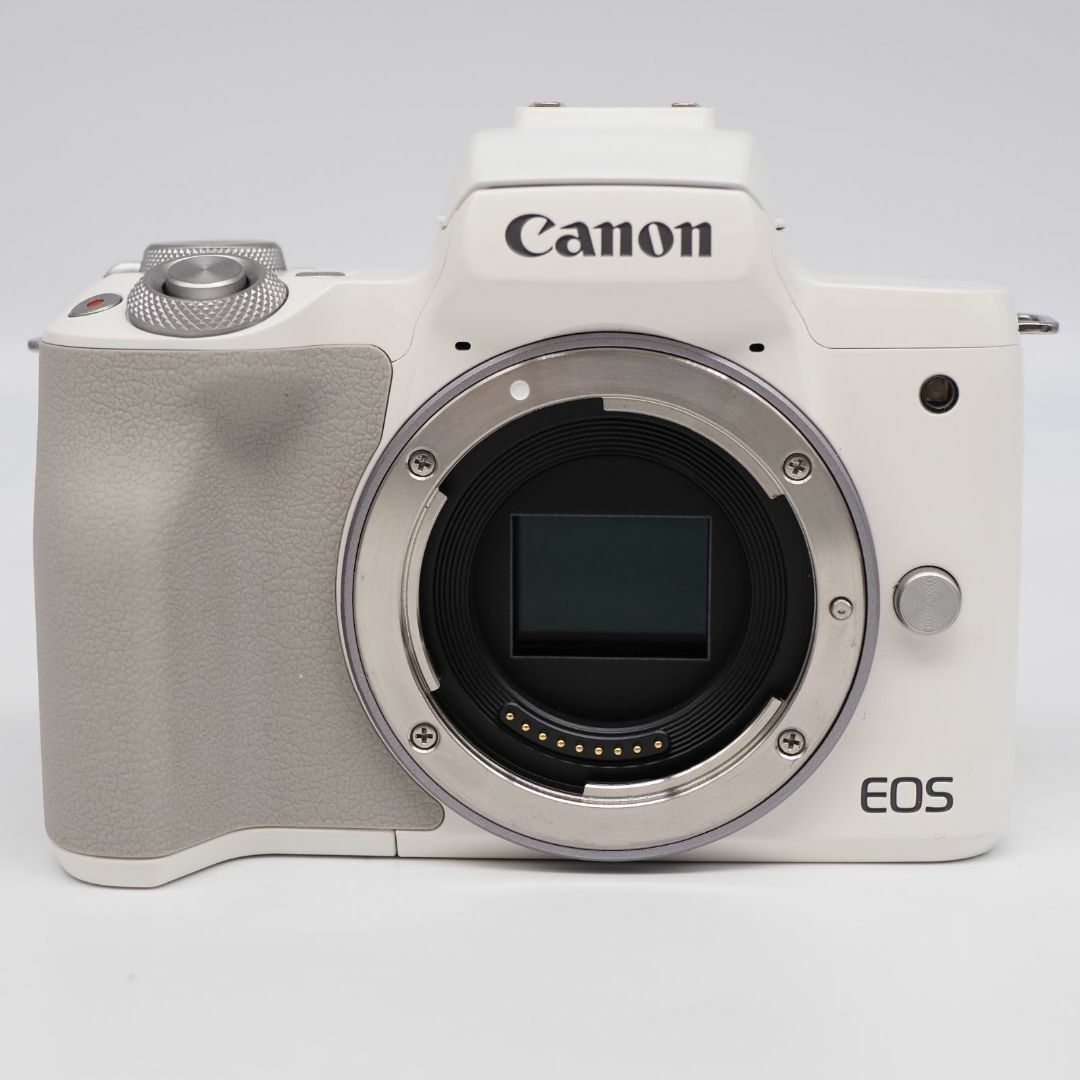 Canon(キヤノン)の■6000ショット以下■ CANON EOS Kiss M2 スマホ/家電/カメラのカメラ(ミラーレス一眼)の商品写真