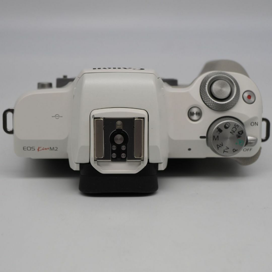 Canon(キヤノン)の■6000ショット以下■ CANON EOS Kiss M2 スマホ/家電/カメラのカメラ(ミラーレス一眼)の商品写真